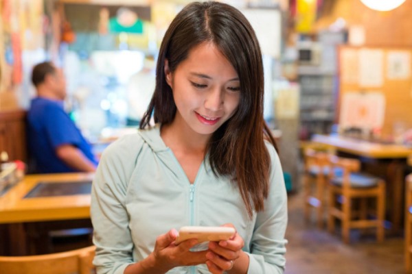 个人实名注册微信号用于公司收款转入私人微信算不算职务侵占？